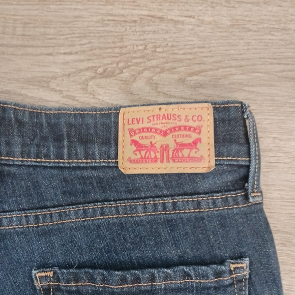 Levi's 525 Women's Perfect Waist Straight Leg Blue Denim Size 4 W27 L32 - Picture 4 of 7